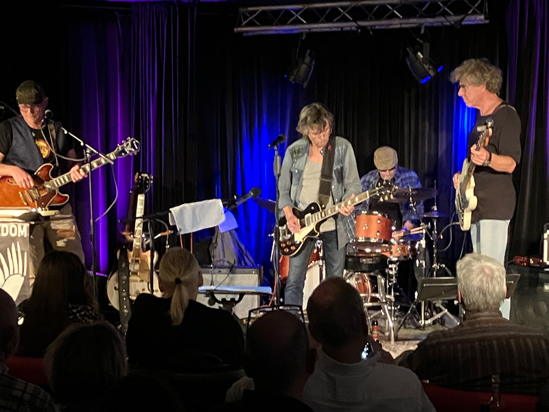 eric rust the never sleepsband disharmonie 2025 2